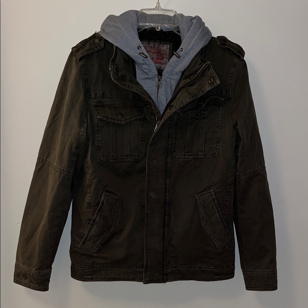 Levi’s Men’s Sherpa Lined Two Pocket Hooded Trucker Jacket